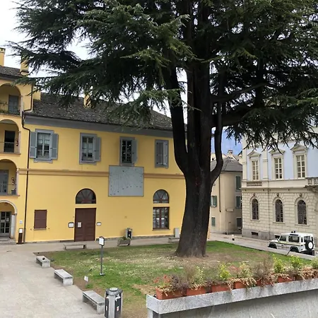 Palazzo 7 Centro Storico No Pet Friendly Lägenhet Domodossola